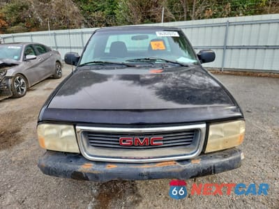 Piąte zdjęcie samochodu w środku: 2003 GMC SONOMA VIN:1GTCS19X238241481 - miniatura