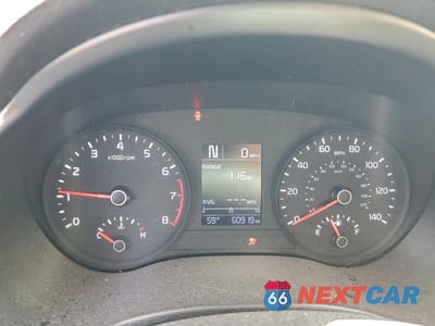 Zdjęcie 9 z 12 samochodu: 2018 KIA RIO LX VIN:3KPA24AB6JE073338 - miniatura