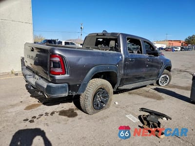 Trzecie zdjęcie samochodu z tyłu: 2022 RAM 1500 TRX VIN:1C6SRFU94NN267282 - miniatura