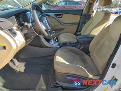 Zdjęcie 7 z 12 samochodu: 2012 HYUNDAI ELANTRA GLS VIN:5NPDH4AE4CH127451 - miniatura