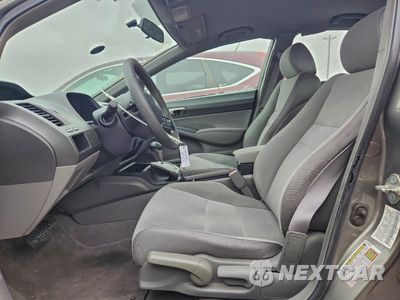 Zdjęcie 7 z 12 samochodu: 2006 HONDA CIVIC LX VIN:1HGFA165X6L127864 - miniatura