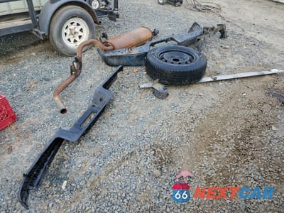 Zdjęcie 12 z 14 samochodu: 2006 FORD F150 FLATBED TRUCK VIN:1FTRF12W56NA87435 - miniatura