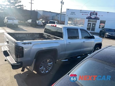 Czwarte zdjęcie samochodu z boku: 2014 GMC SIERRA K1500 DENALI VIN:3GTU2WEC6EG497446 - miniatura