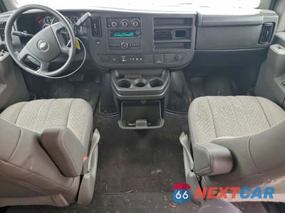 Zdjęcie 8 z 14 samochodu: 2025 CHEVROLET EXPRESS G3500 LS PASSENGER RWD 3500 EXTENDED WHEELBASE VIN:1GAZGNFP9S1129543 - miniatura