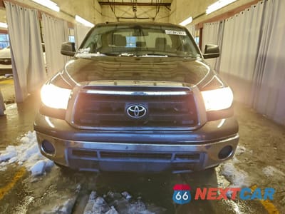 Piąte zdjęcie samochodu w środku: 2012 TOYOTA TUNDRA DOUBLE CAB SR5 VIN:5TFRM5F19CX045863 - miniatura