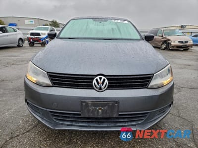 Piąte zdjęcie samochodu w środku: 2011 VOLKSWAGEN JETTA BASE VIN:3VW2K7AJ6BM391039 - miniatura