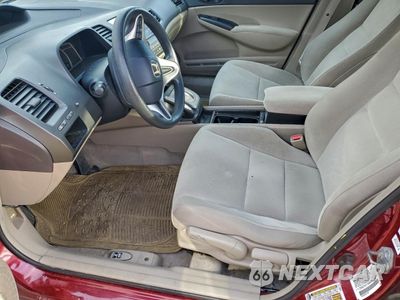 Zdjęcie 7 z 12 samochodu: 2010 HONDA CIVIC LX VIN:2HGFA1F58AH575882 - miniatura