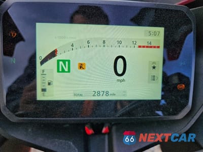 Zdjęcie 7 z 9 samochodu: 2024 HONDA CBR650 R VIN:MLHRH1552R5001643 - miniatura