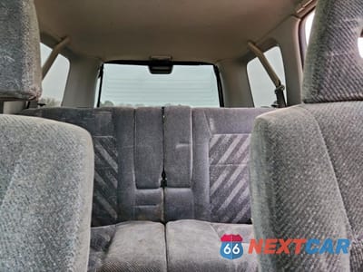 Zdjęcie 10 z 15 samochodu: 1999 HONDA CR-V LX VIN:JHLRD2841XC008800 - miniatura