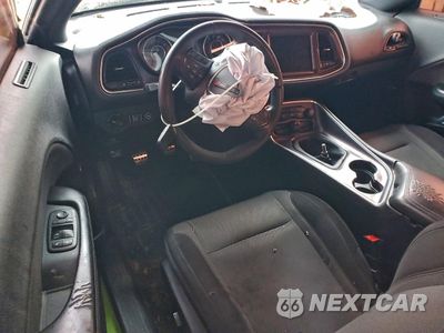 Zdjęcie 8 z 13 samochodu: 2015 DODGE CHALLENGER SXT VIN:2C3CDZAT0FH703802 - miniatura
