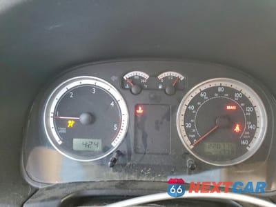 Zdjęcie 9 z 14 samochodu: 2004 VOLKSWAGEN JETTA GL TDI VIN:WVWRR61J94W176815 - miniatura