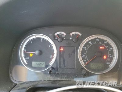 Zdjęcie 9 z 14 samochodu: 2004 VOLKSWAGEN JETTA GL TDI VIN:WVWRR61J94W176815 - miniatura