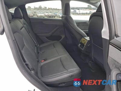 Zdjęcie 10 z 12 samochodu: 2026 TESLA MODEL Y VIN:7SAYGDEE1TF357531 - miniatura