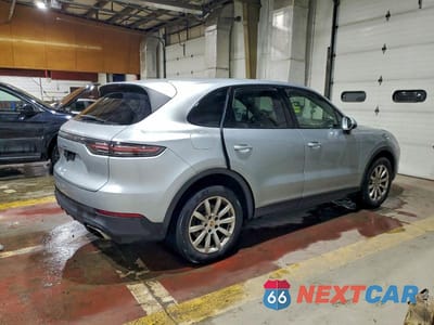 Trzecie zdjęcie samochodu z tyłu: 2023 PORSCHE CAYENNE BASE VIN:WP1AA2AY2PDA05400 - miniatura