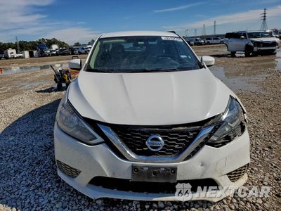Piąte zdjęcie samochodu w środku: 2017 NISSAN SENTRA S VIN:3N1AB7AP9HY244284 - miniatura