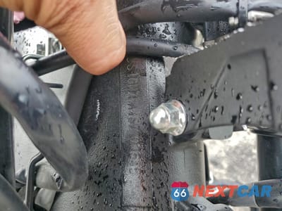 Zdjęcie 8 z 9 samochodu: 2025 SUZUKI GSX-R600 VIN:JS1GN7FA1S7101545 - miniatura