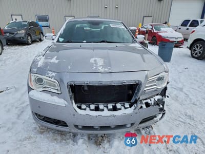 Piąte zdjęcie samochodu w środku: 2011 CHRYSLER 300C VIN:2C3CA6CT3BH522563 - miniatura
