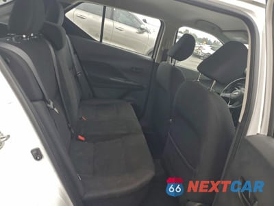 Zdjęcie 10 z 12 samochodu: 2023 NISSAN KICKS S VIN:3N1CP5BV9PL562011 - miniatura