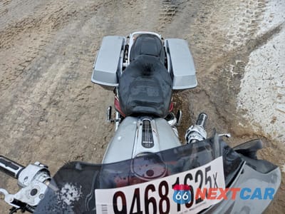 Piąte zdjęcie samochodu w środku: 2007 HARLEY-DAVIDSON FLHX VIN:1HD1KB4187Y658608 - miniatura