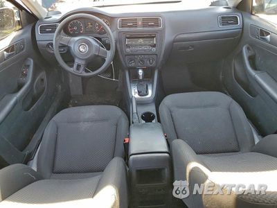 Zdjęcie 15 z 24 samochodu: 2013 VOLKSWAGEN JETTA BASE VIN:3VW2K7AJ7DM295634 - miniatura