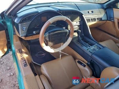 Zdjęcie 8 z 11 samochodu: 1991 CHEVROLET CORVETTE VIN:1G1YY3388M5106776 - miniatura