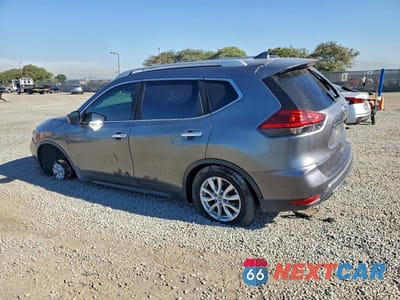 Drugie zdjęcie samochodu z przodu: 2017 NISSAN ROGUE SV VIN:5N1AT2MN6HC759738 - miniatura