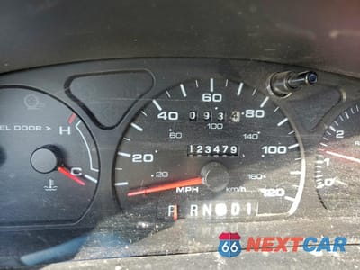 Zdjęcie 9 z 14 samochodu: 2002 FORD TAURUS SE VIN:1FAFP53UX2A169429 - miniatura