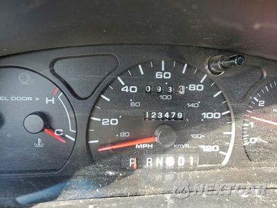 Zdjęcie 9 z 14 samochodu: 2002 FORD TAURUS SE VIN:1FAFP53UX2A169429 - miniatura