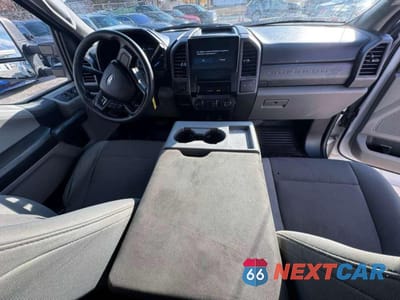 Zdjęcie 9 z 10 samochodu: 2017 FORD F350 SUPER DUTY VIN:1FT8W3DT7HED16940 - miniatura