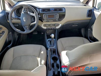 Zdjęcie 8 z 12 samochodu: 2016 KIA RIO LX VIN:KNADM4A3XG6554334 - miniatura