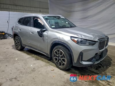 Czwarte zdjęcie samochodu z boku: 2025 BMW X1 XDRIVE28I VIN:WBX73EF0XS5060290 - miniatura