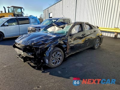 2024 HYUNDAI ELANTRA SEL KMHLM4DG2RU750467 - główne zdjęcie licytacji z USA - miniatura