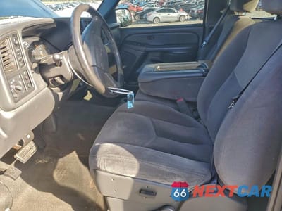 Zdjęcie 7 z 11 samochodu: 2005 GMC SIERRA 1500 VIN:1GTEK19B25E344272 - miniatura