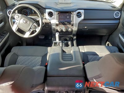Zdjęcie 8 z 16 samochodu: 2021 TOYOTA TUNDRA CREWMAX SR5 VIN:5TFDY5F11MX031939 - miniatura