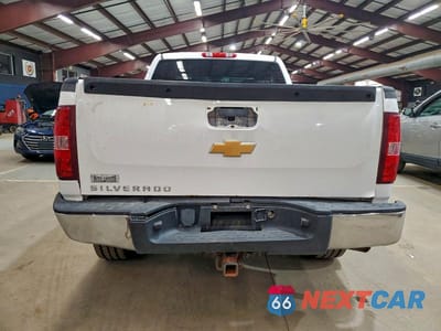 Zdjęcie 6 z 11 samochodu: 2013 CHEVROLET SILVERADO K1500 VIN:1GCRKPE71DZ143721 - miniatura