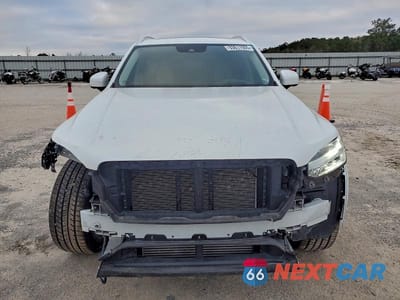 Piąte zdjęcie samochodu w środku: 2022 VOLVO XC90 T6 MOMENTUM VIN:YV4A22PK0N1830753 - miniatura