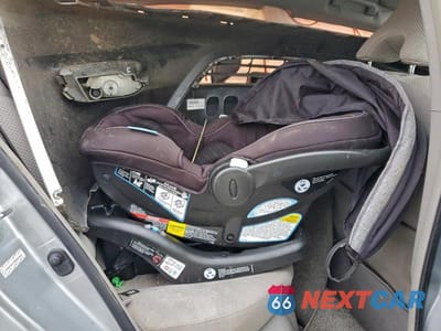 Zdjęcie 10 z 12 samochodu: 2011 HONDA INSIGHT EX VIN:JHMZE2H73BS003406 - miniatura