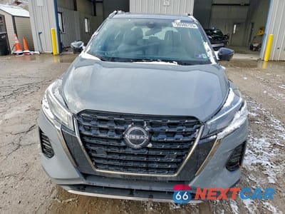 Piąte zdjęcie samochodu w środku: 2024 NISSAN KICKS SR VIN:3N1CP5DV1RL485991 - miniatura