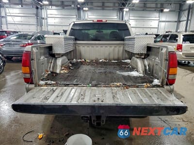 Zdjęcie 6 z 11 samochodu: 2002 CHEVROLET SILVERADO K1500 VIN:2GCEK19T721243301 - miniatura