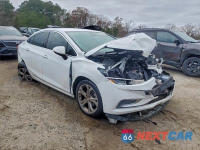 Czwarte zdjęcie samochodu z boku: 2017 CHEVROLET CRUZE PREMIER VIN:1G1BF5SM3H7104210 - miniatura