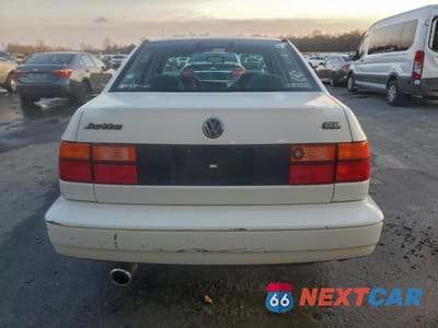 Zdjęcie 6 z 12 samochodu: 1998 VOLKSWAGEN JETTA GL VIN:3VWRA81H6WM107693 - miniatura