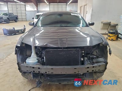 Piąte zdjęcie samochodu w środku: 2018 CHRYSLER 300 TOURING VIN:2C3CCAAG8JH222812 - miniatura