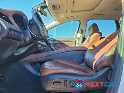 Zdjęcie 7 z 15 samochodu: 2018 BUICK ENCLAVE AVENIR VIN:5GAEVCKW1JJ216592 - miniatura