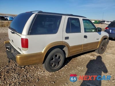 Trzecie zdjęcie samochodu z tyłu: 2001 OLDSMOBILE BRAVADA VIN:1GHDT13W012132495 - miniatura