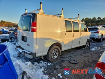 Trzecie zdjęcie samochodu z tyłu: 2017 GMC SAVANA G2500 DELIVERY VAN VIN:1GTW7AFFXH1126122 - miniatura