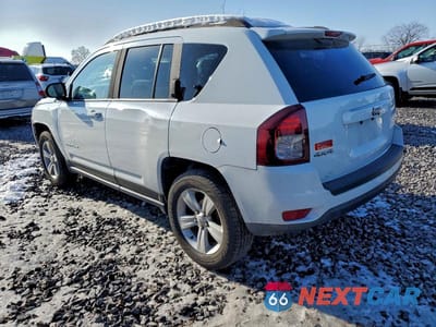 Drugie zdjęcie samochodu z przodu: 2015 JEEP COMPASS SPORT VIN:1C4NJDBB1FD423616 - miniatura