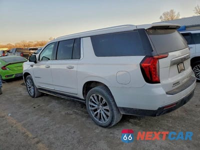 Drugie zdjęcie samochodu z przodu: 2021 GMC YUKON XL DENALI VIN:1GKS2JKT0MR288107 - miniatura