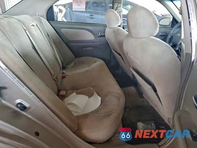 Zdjęcie 10 z 12 samochodu: 2005 HYUNDAI SONATA GL VIN:KMHWF25S25A204097 - miniatura