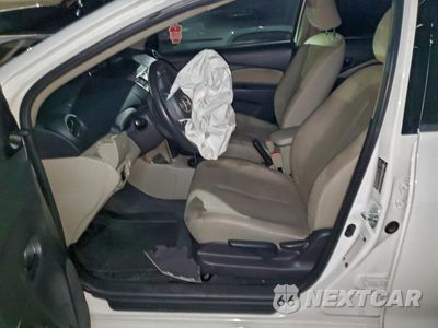 Zdjęcie 7 z 14 samochodu: 2008 TOYOTA YARIS VIN:JTDBT923X81291639 - miniatura