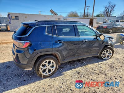 Trzecie zdjęcie samochodu z tyłu: 2024 JEEP COMPASS LATITUDE VIN:3C4NJDBN2RT174171 - miniatura